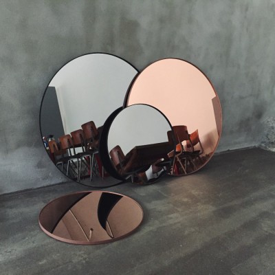 Tinted mirror