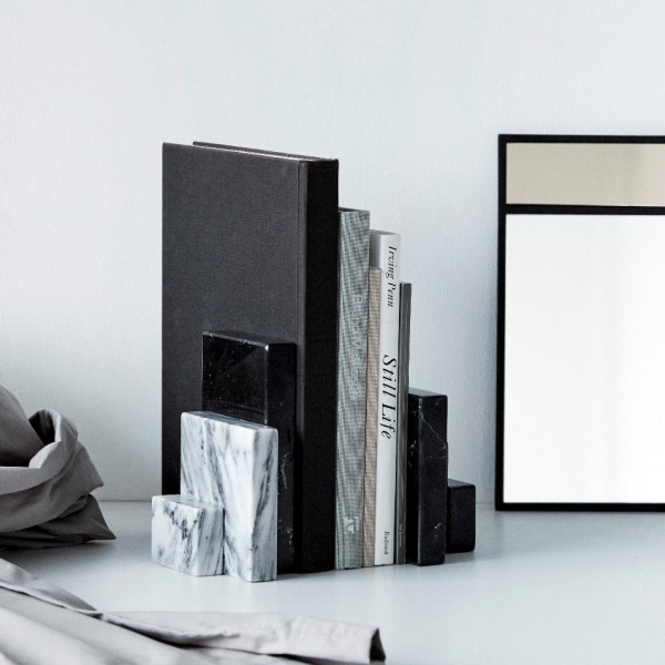 Bookend Sculpture Arne Concept