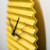 Horloge céramique jaune