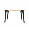 Petite table moderniste