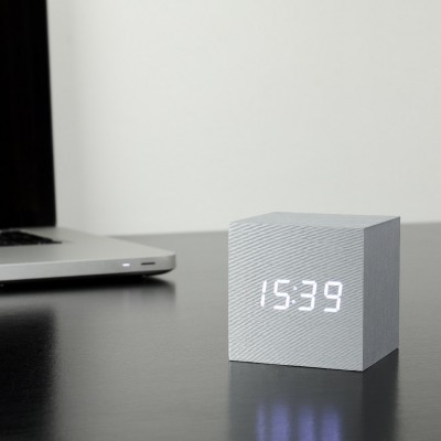 squared clock aluminium