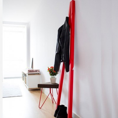 Pendura Coat stand red